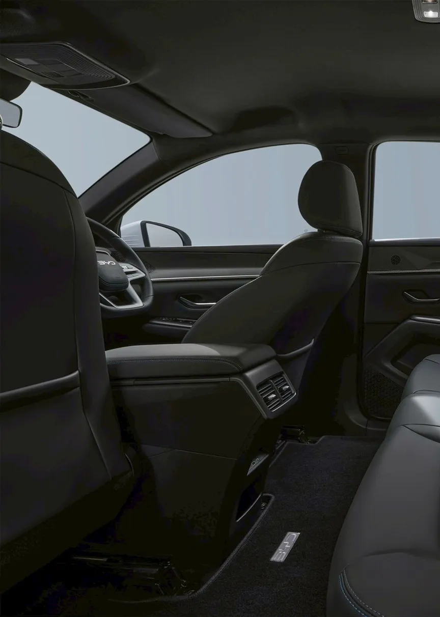 Hàng ghế sau BYD Sealion 5 DM-i